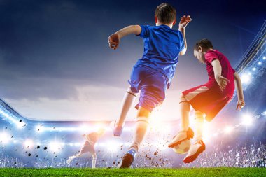 Küçük futbol şampiyonları. Karışık ortam