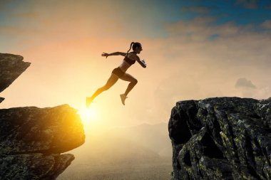 Uçurumdan atlamak, meydan okuma konsepti.