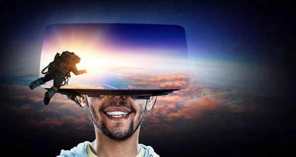 Опыт виртуальной реальности. Технологии будущего. — стоковое фото