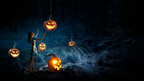 Strašidelný halloween image. Smíšená média — Stock fotografie