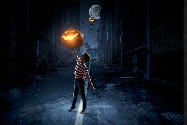 Spooky Halloween imagine. Media mixtă — Fotografie, imagine de stoc