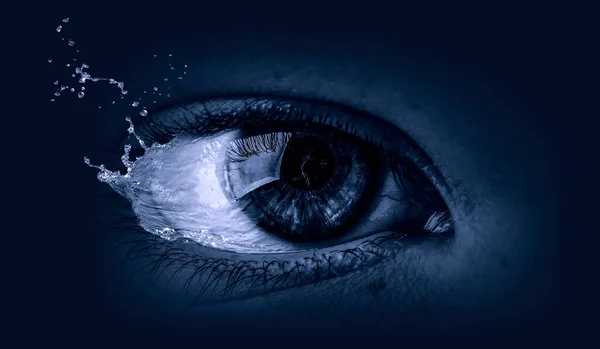Imagem macro do olho humano. Meios mistos — Fotografia de Stock