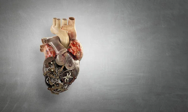 Образ людського серця з металевих елементів — стокове фото