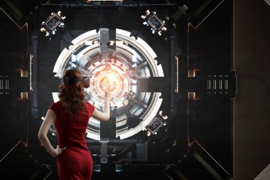 Teknoloji ve yenilik kavramı. Karışık ortam