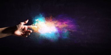 Renkli barut patlaması. Karışık medya. Karışık ortam