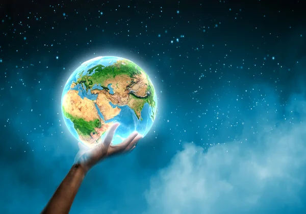 Human hand holding Earth planet — Stock Photo, Image