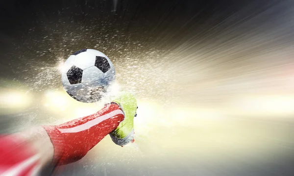 Futbol tekme — Stok fotoğraf