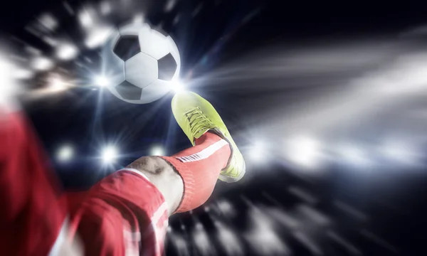 Fotboll kick — Stockfoto