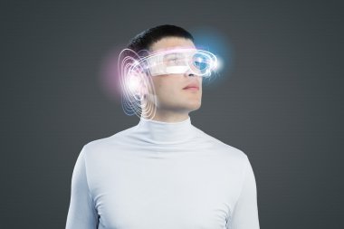 Adamın kafasına hologram