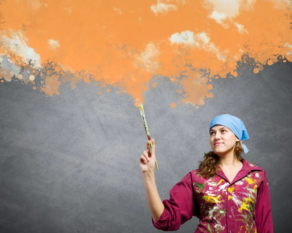 Girl painter with brush — Stock Photo, Image