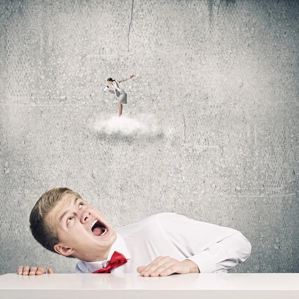 Businessman screaming on businesswoman — Stock Photo, Image