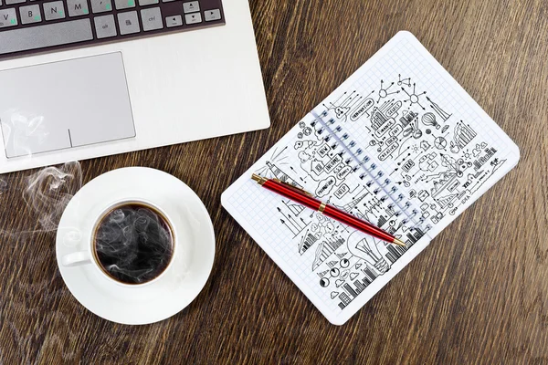 Notebook, kopp kaffe och anteckningar — Stockfoto