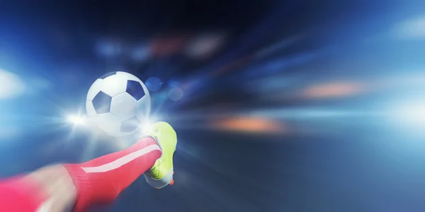 Voetbal kick — Stockfoto