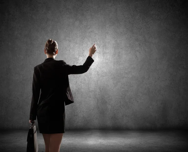 Vista posteriore della donna d'affari — Foto Stock