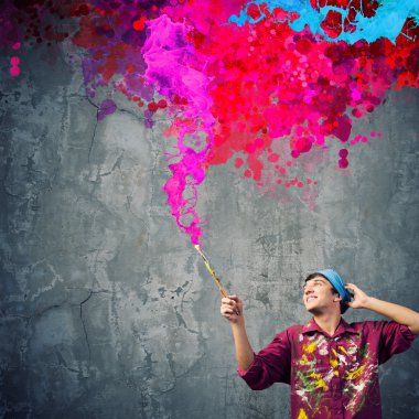 yakışıklı adam ressam