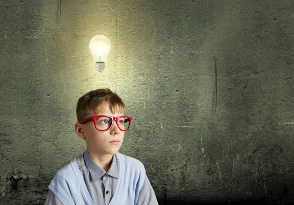 Schoolboy ter ideia — Fotografia de Stock