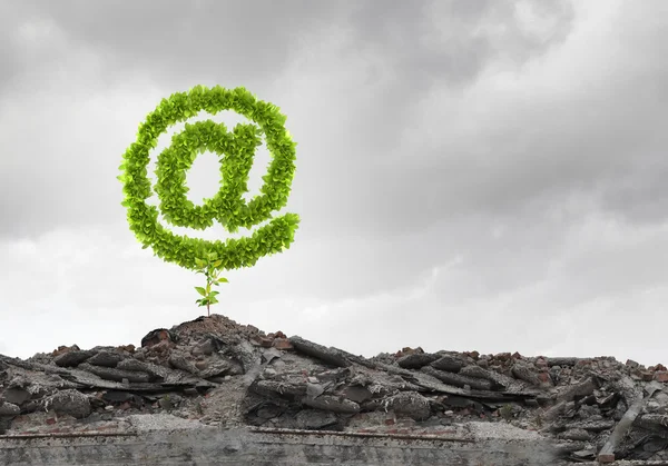 Image avec au symbole croissant sur les ruines — Photo