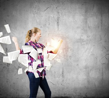 kadın holding açık kitap