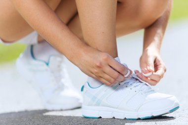 Spor kadın bağlama ayakkabı bağı