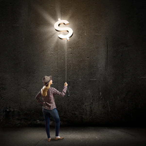 Woman holding balloon — Stock Photo, Image