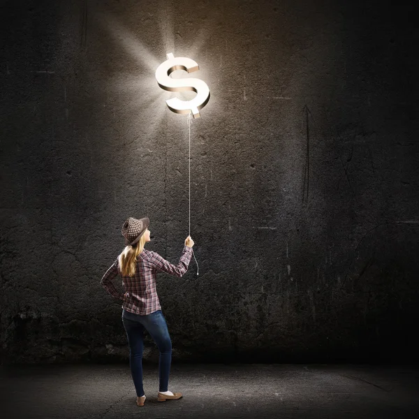 Frau mit Luftballon — Stockfoto