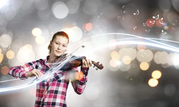 소녀 바이올린 연주 — 스톡 사진
