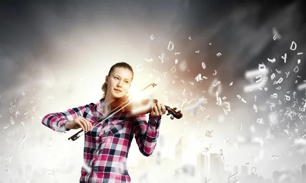 Girl playing on violin — Stock Photo, Image