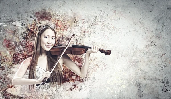 Woman violinist — Stock Photo, Image