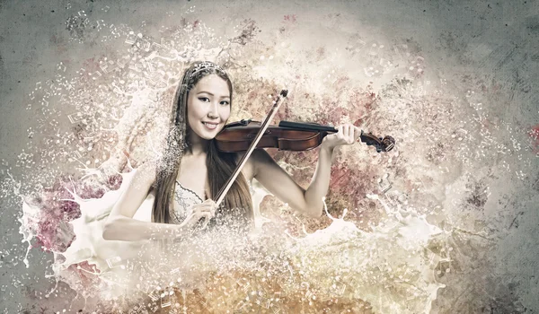 Woman violinist — Stock Photo, Image