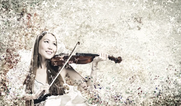 Violinista mujer — Foto de Stock