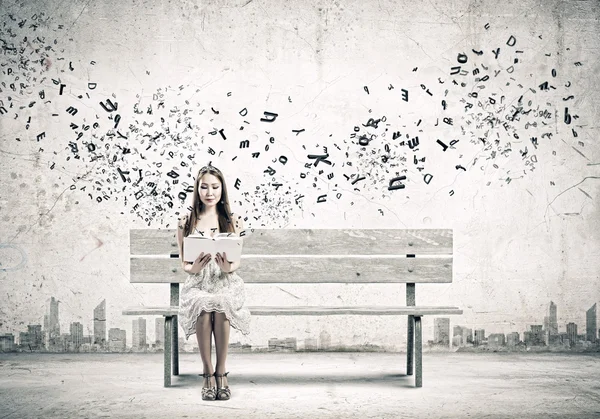 Asian woman with book — Stock Photo, Image