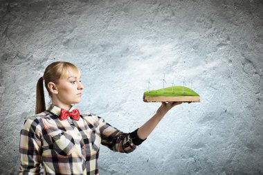 kadın holding açık kitap