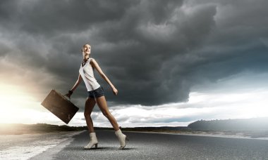 genç kadın seyahat