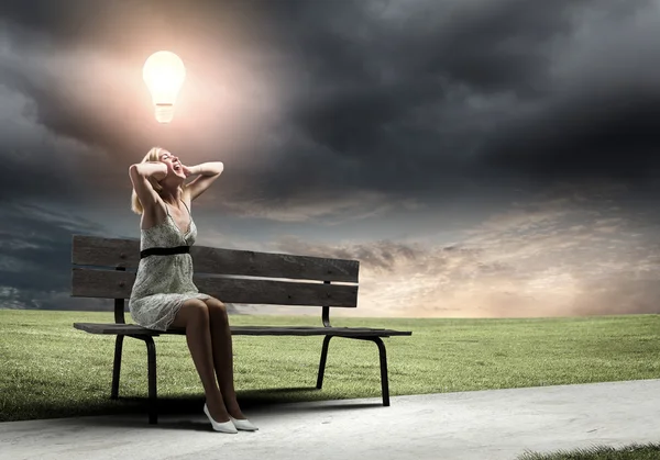 Girl on bench — Stock Photo, Image