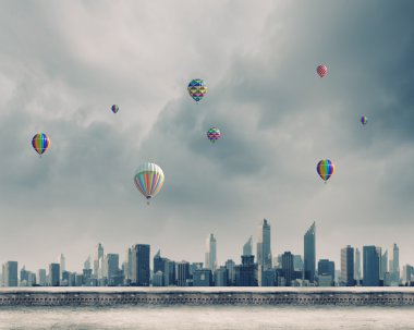 renkli aerostats uçan