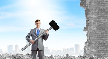 işadamı holding çekiç