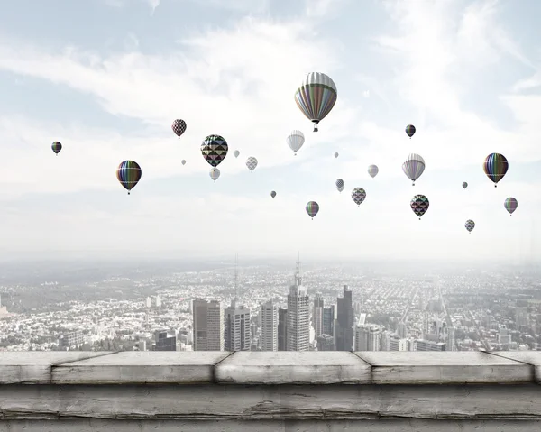 Luftballons fliegen — Stockfoto