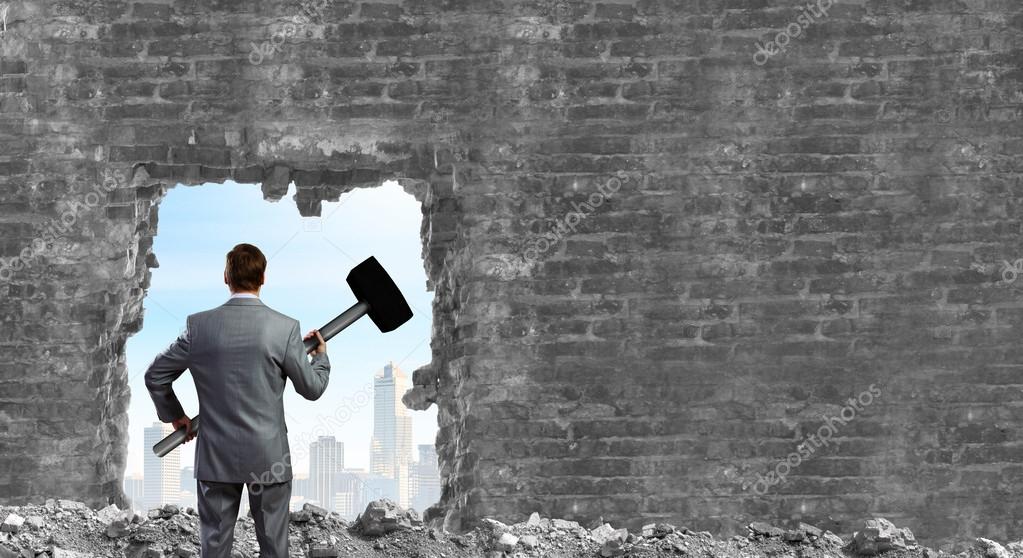 Разрушенная стена. Время разрушит стены. Время разрушит стены. Фактура кирпичной стены. Пролом в кирпичной стене.