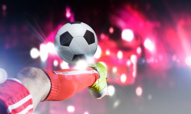 Futbol tekme