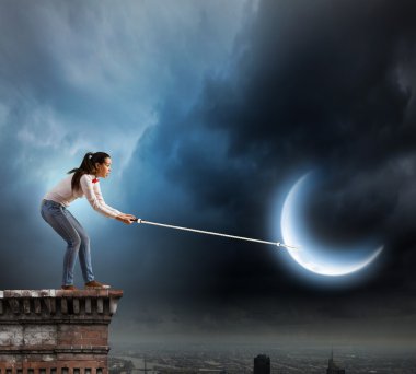 moon ile kadın
