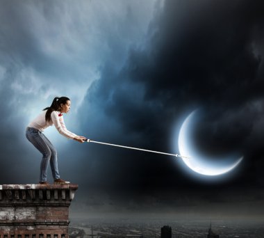 moon ile kadın