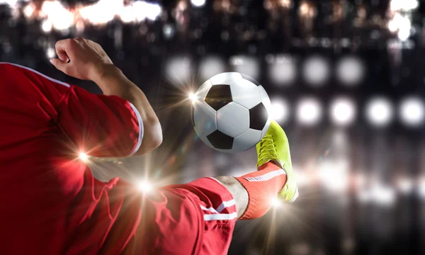 Voetbal kick — Stockfoto