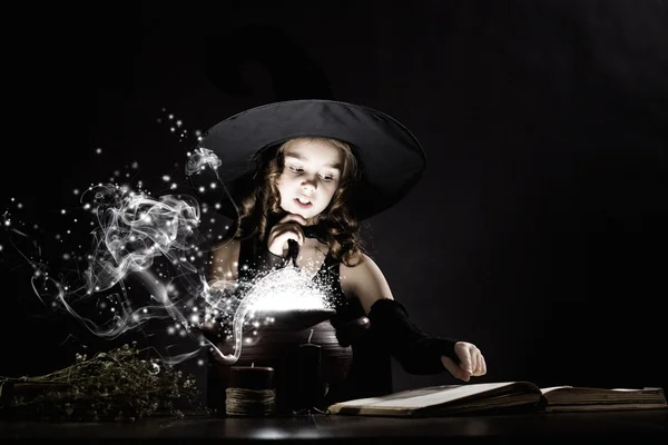 Halloween witch — Stock Photo, Image