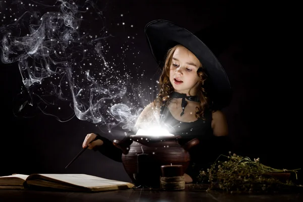 Halloween witch — Stock Photo, Image