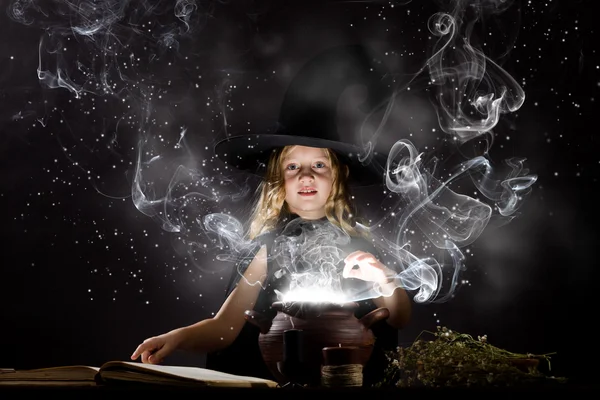 Halloween witch — Stock Photo, Image