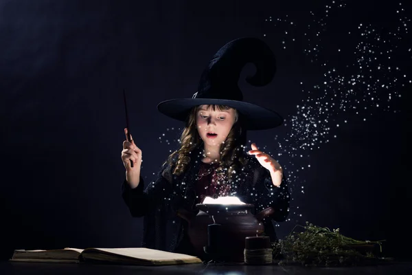 Halloween witch — Stock Photo, Image