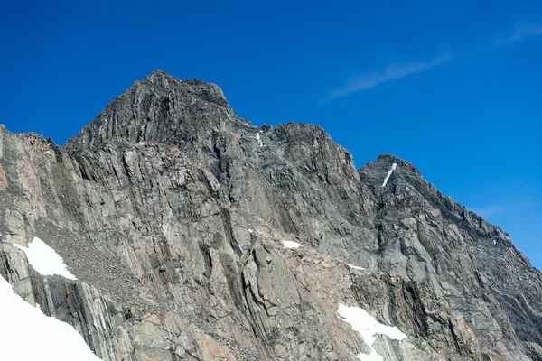 Snødekte fjell – stockfoto