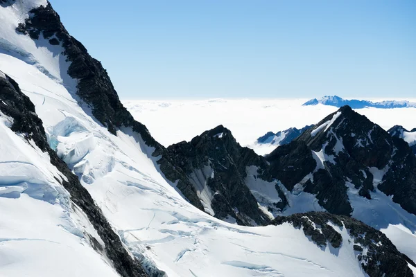 Montañas nevadas — Foto de Stock