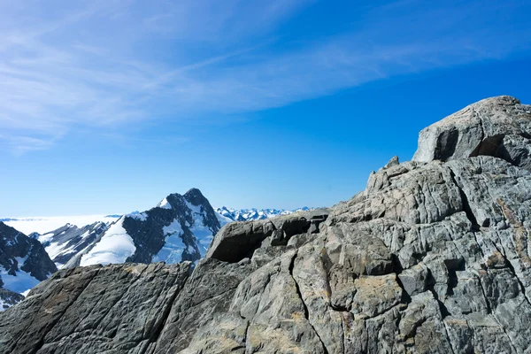 Snöiga berg — Stockfoto