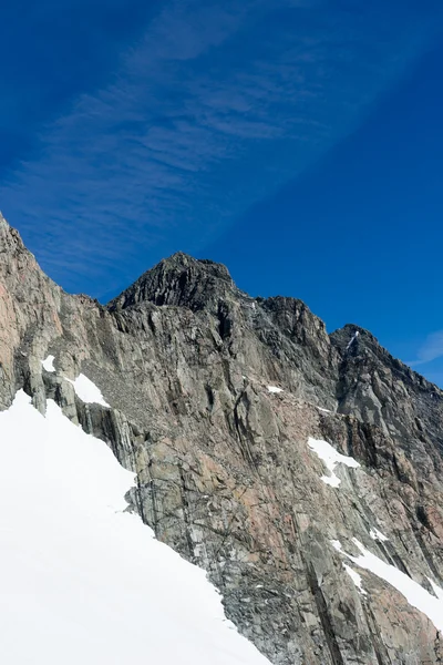 Snöiga berg — Stockfoto